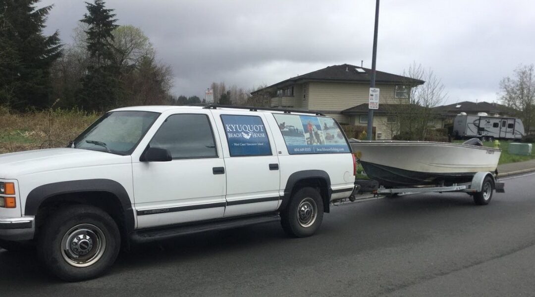 10 Tips for Safe Boat Trailering